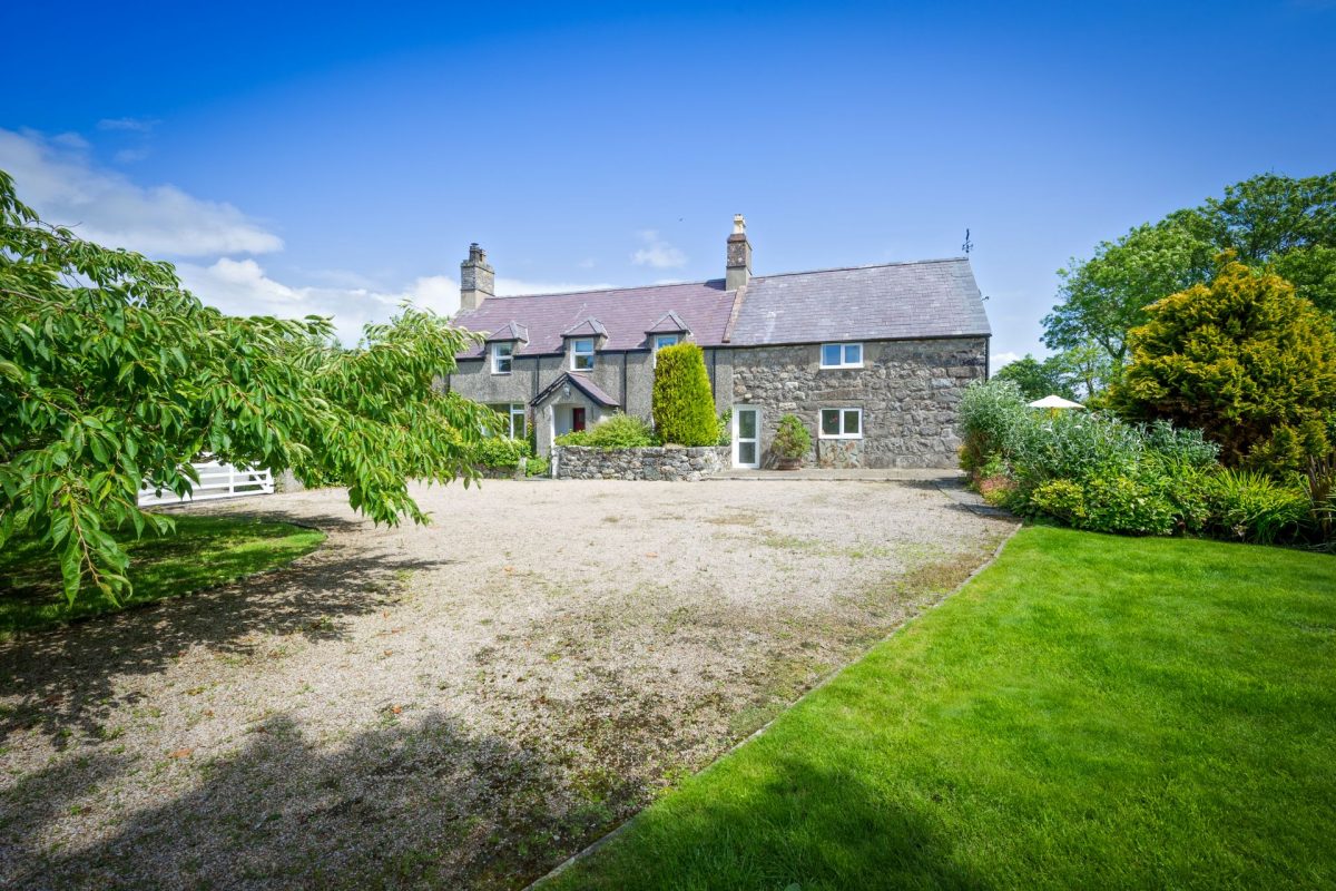 The exterior of Plas Newydd, Llyn Peninsula