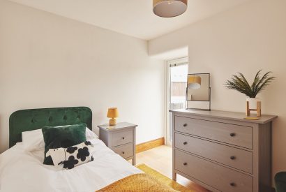 A single bedroom at Plum Cottage, Lake District