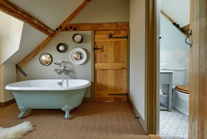 A bathroom at The Barn at Ampneyfield, Gloucestershire