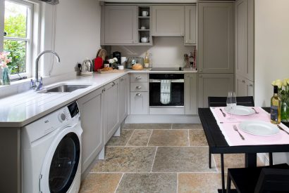 The kitchen dining area at Fairmile Cottage, Oxfordshire