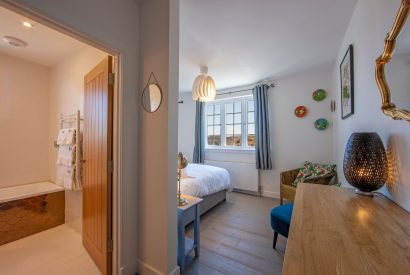 A doublke bedroom at Oban House, Argyll and Bute