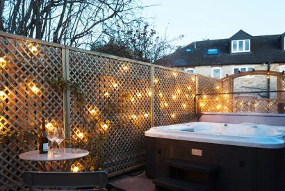 The private hot tub at Leonard House, the Cotswolds