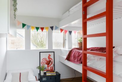 A bunk bedroom at Campion Barn, Bude, Cornwall