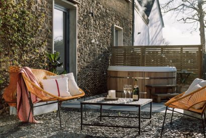 The hot tub at Campion Barn, Bude, Cornwall