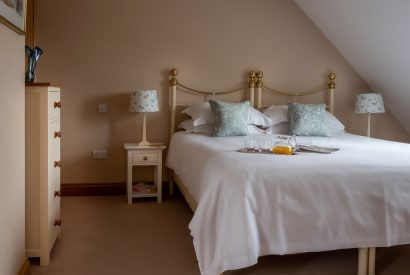 A double bedroom at Cotswold Retreat, Cotswolds