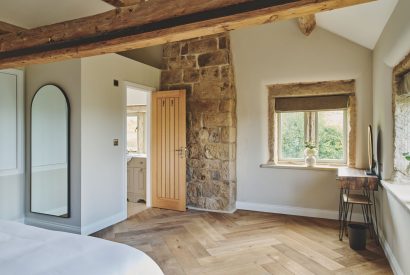 A bedroom at Rye Top Farm, Uppermill, Peak District