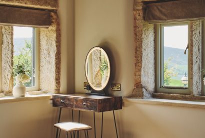 A bedroom at Rye Top Farm, Uppermill, Peak District