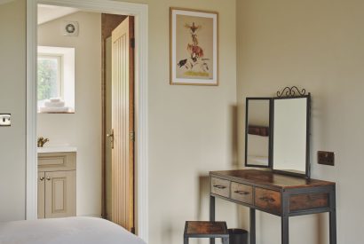 A bedroom at Rye Top Farm, Uppermill, Peak District