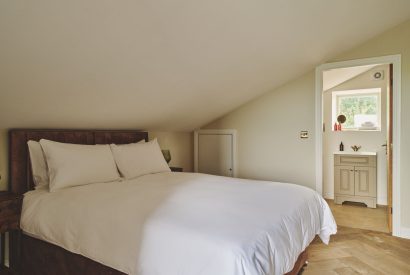 A king size bedroom at Rye Top Farm, Uppermill, Peak District