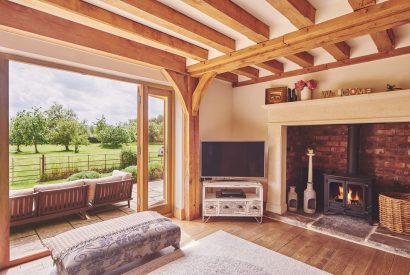 The living room at Apple Tree Cottage, Cotswolds