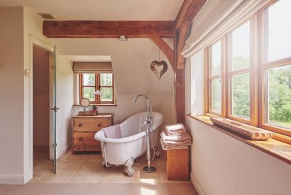 A bathroom at Apple Tree Cottage, Cotswolds