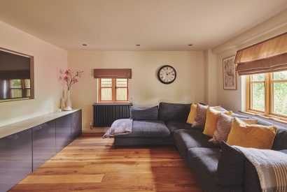 The living room at Apple Tree Cottage, Cotswolds