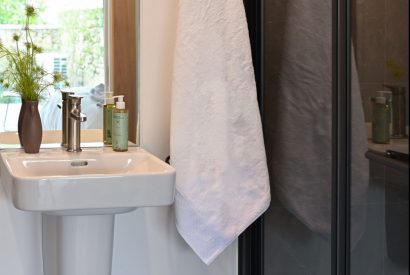 A bathroom at Map Maker's Cottage, Roundstone, Galway