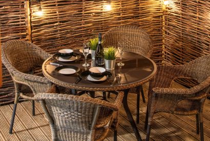 Outdoor dining at The Shepherd's Retreat, Worcestershire