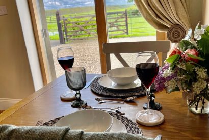 The dining table at Piglet's Hideaway, Cotswolds