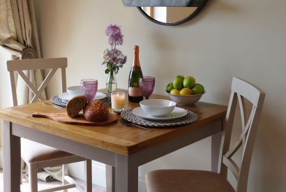 The dining table at Piglet's Hideaway, Cotswolds