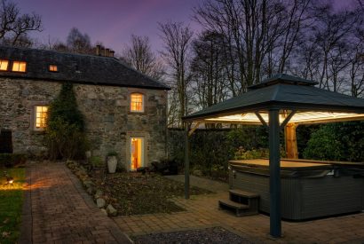 The hot tub at Lomond House, Loch Lomond