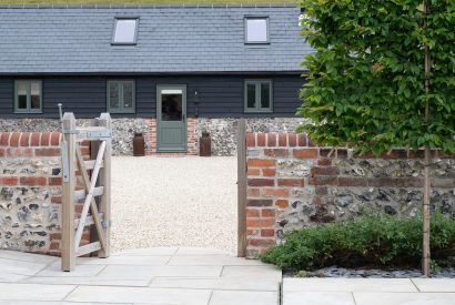 Outdoor space at Bix Cottage, Chiltern Hills