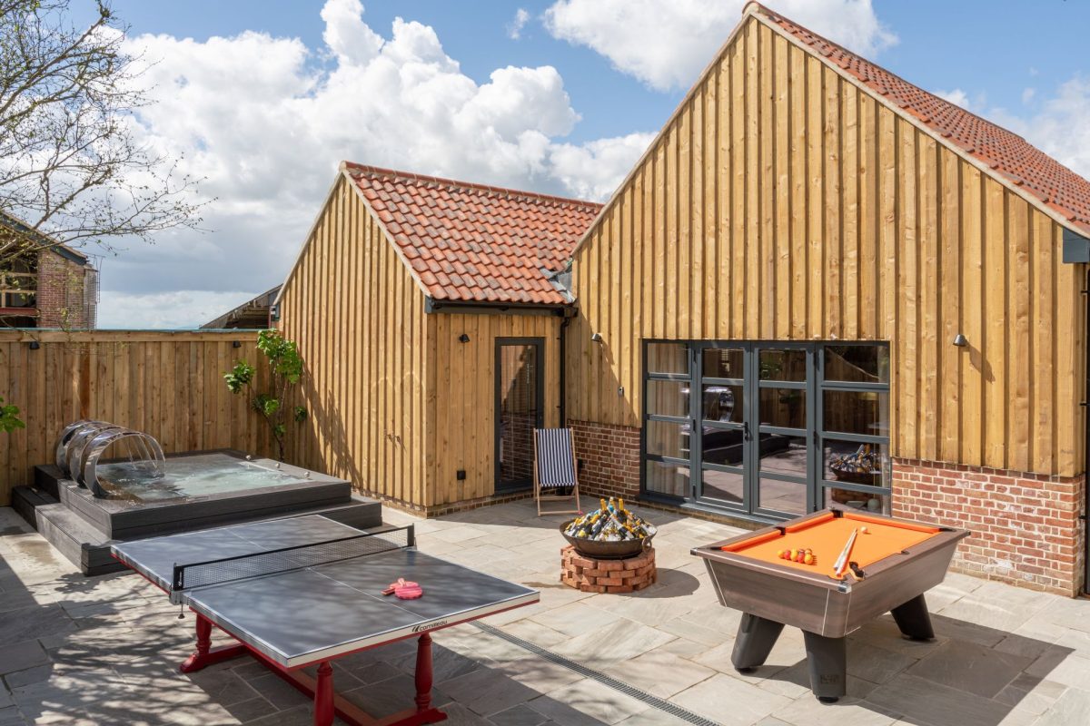 The outdoor space at Splendor Retreat, Chapmanslade, Wiltshire