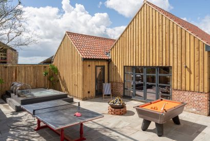 The outdoor space at Splendor Retreat, Chapmanslade, Wiltshire