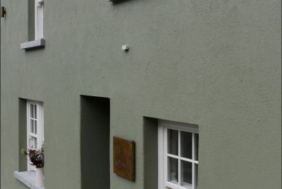 The entrance at Potter's Cottage, Roundstone, Galway