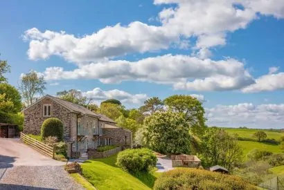 The exterior of Tigley Cottage, Devon