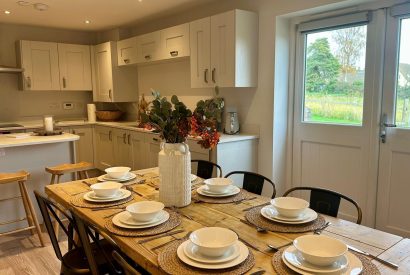 The kitchen diner at Honey Stone Cottage, Cotswolds