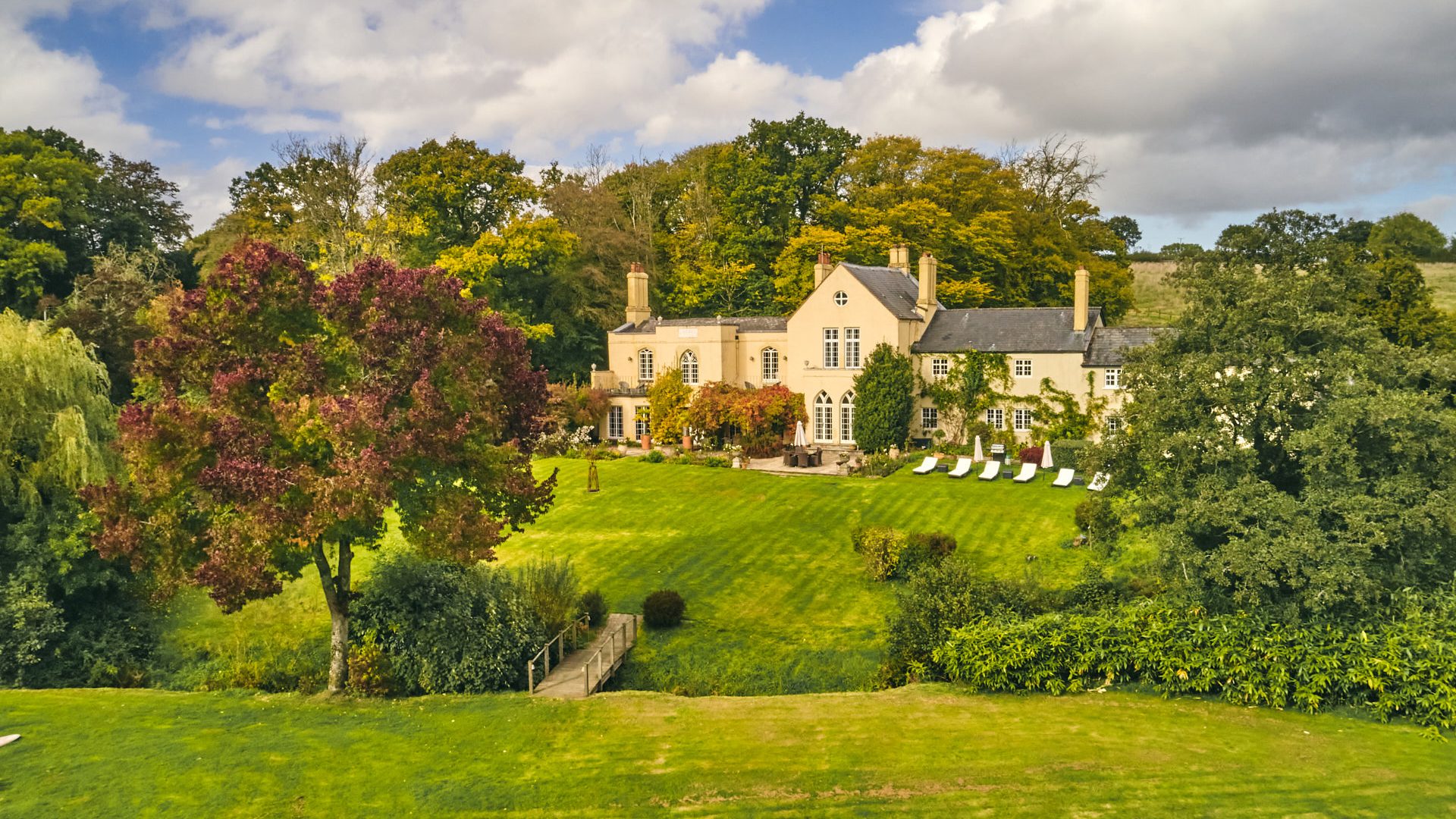 Roupel Hall, Devon
