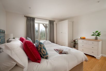 A bedroom at Serenity Retreat, Devon