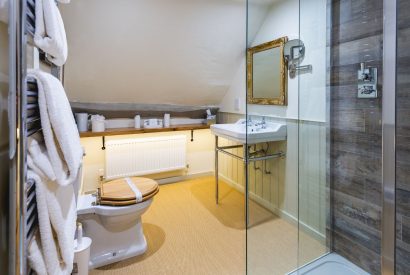 A bathroom at The Georgian Cottage, Dorset