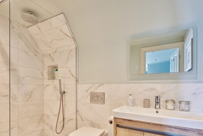 A bathroom at Beach Manor, West Sussex