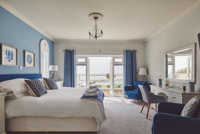 A bedroom at Beach Manor, West Sussex