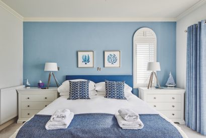 A bedroom at Beach Manor, West Sussex