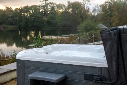 The hot tub at Lake House, Powys