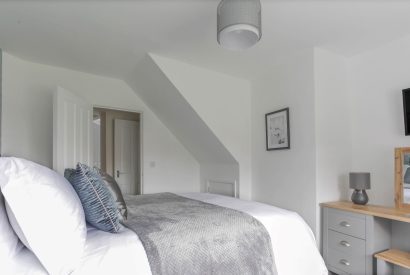 A double bedroom at Springhill Cottage, Cotswolds