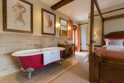 The roll top bath at Hawthorn Farmhouse, Somerset