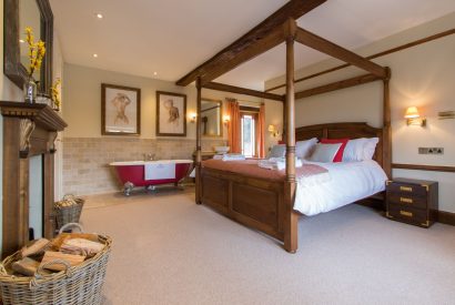 The four poster bedroom at Hawthorn Farmhouse, Somerset