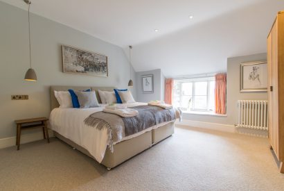 A super king sized bedroom at Hawthorn Farmhouse, Somerset