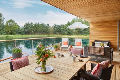 The balcony with lake view at Alder Grand Suite, Cotswolds