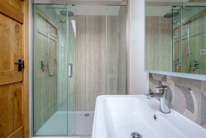 A bathroom at Ty Alwyn, Llyn Peninsula