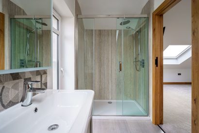 A bathroom at Ty Alwyn, Llyn Peninsula