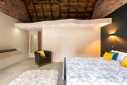 A king size bedoom at Sherwood Lodge, Sherwood Forest