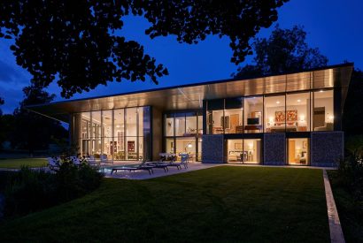 Evenings at Edgewater House, Hampshire