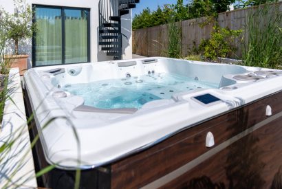 The hot tub at Skippers Retreat, Hamble