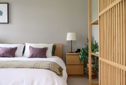 A king sized bedroom at Quarter House, Scottish Borders