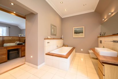 The en-suite bathroom at Quarter House, Scottish Borders