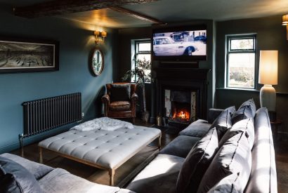 The living room at The Farmstay, Hampshire