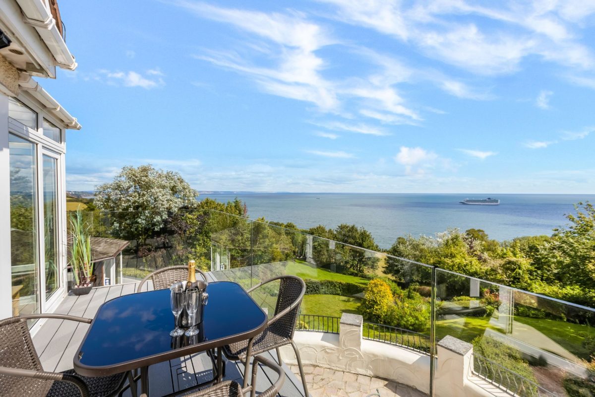 The balcony overlooking the sea at Seahaven, Devon
