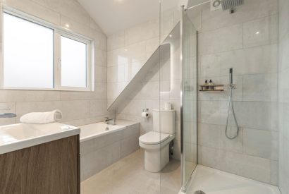 A bathroom at Oxwich Retreat, Gower