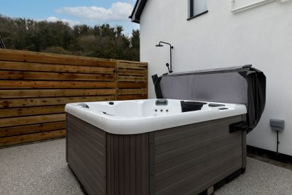 The hot tub at Oxwich Retreat, Gower